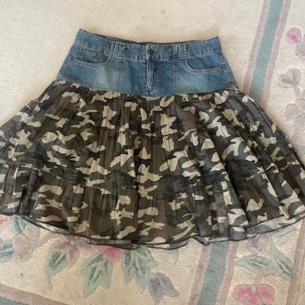 Denim Younique Camouflage Jean Skirt Knee Length Size 13 Price Drop